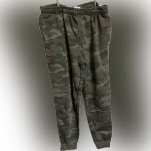 Camouflage jogger sweatpants